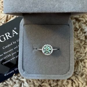 GRA Certified Genuine Green Moissanite Halo Style in 925 Sterling Silver ring